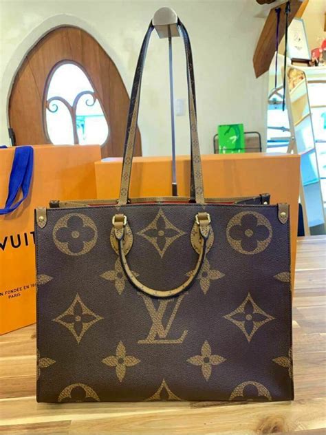 louis vuitton giant monogram on the go tote